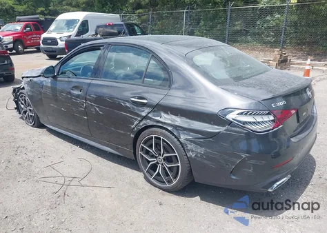 2023 Mercedes-Benz C 300 Sedan z USA, uszkodzony, nr VIN W1KAF4GB6PR094401